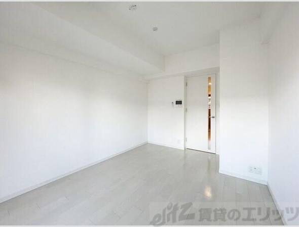 S-RESIDENCE江坂Eminenceの物件内観写真